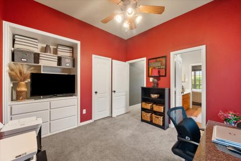 1103 Louise Lane Ennis TX 75119