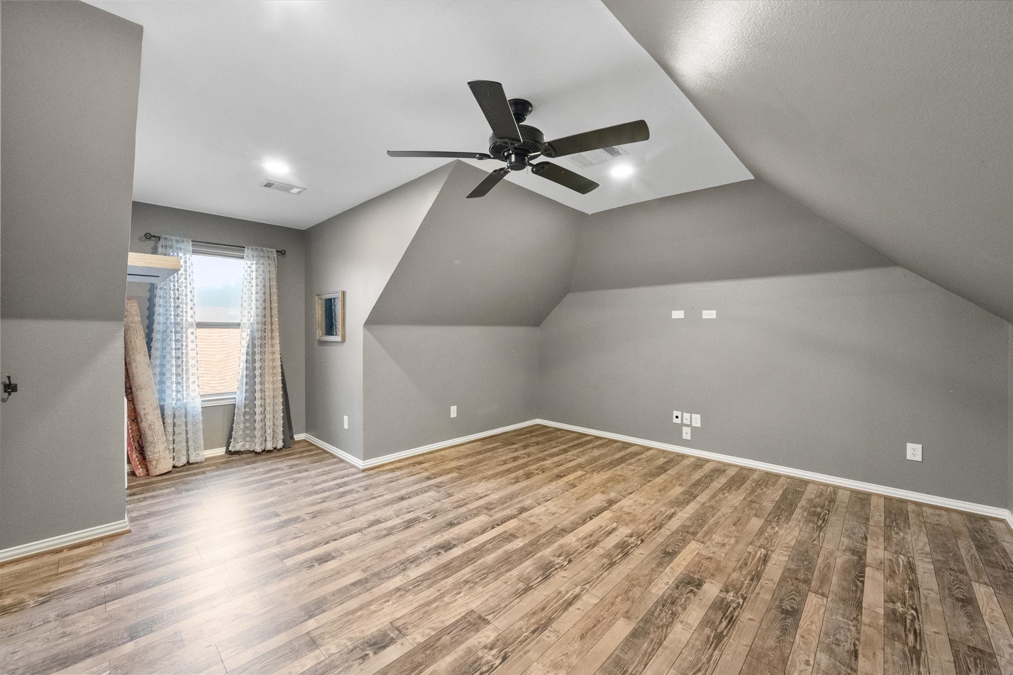 1103 Louise Lane Ennis TX 75119