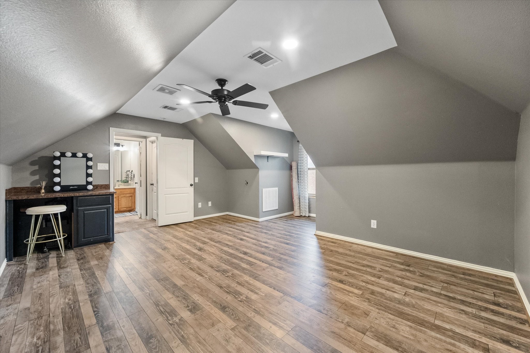 1103 Louise Lane Ennis TX 75119