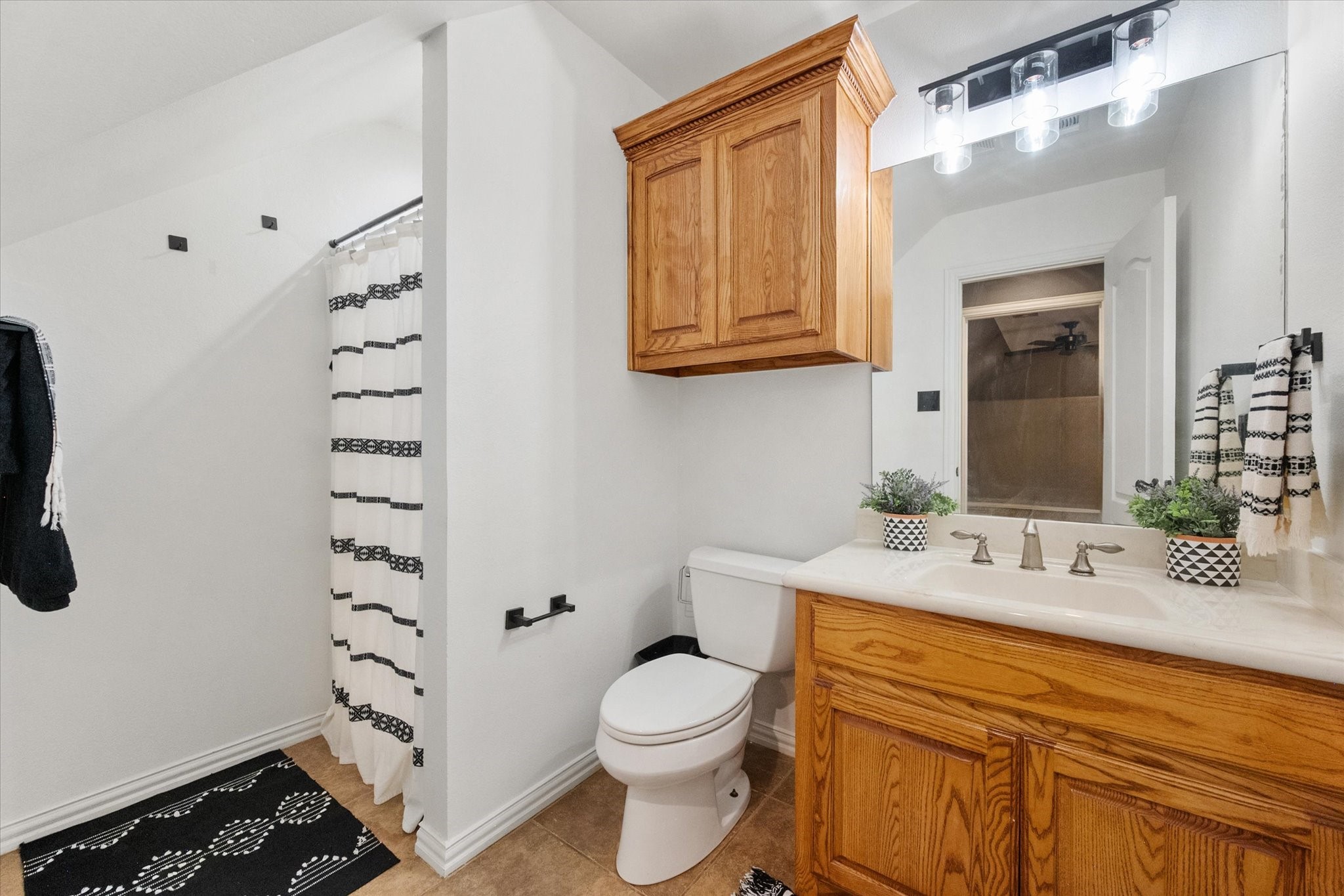1103 Louise Lane Ennis TX 75119