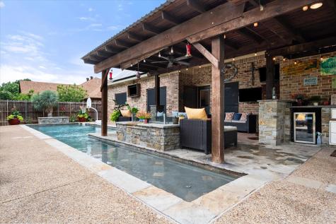 1103 Louise Lane Ennis TX 75119