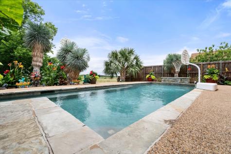 1103 Louise Lane Ennis TX 75119