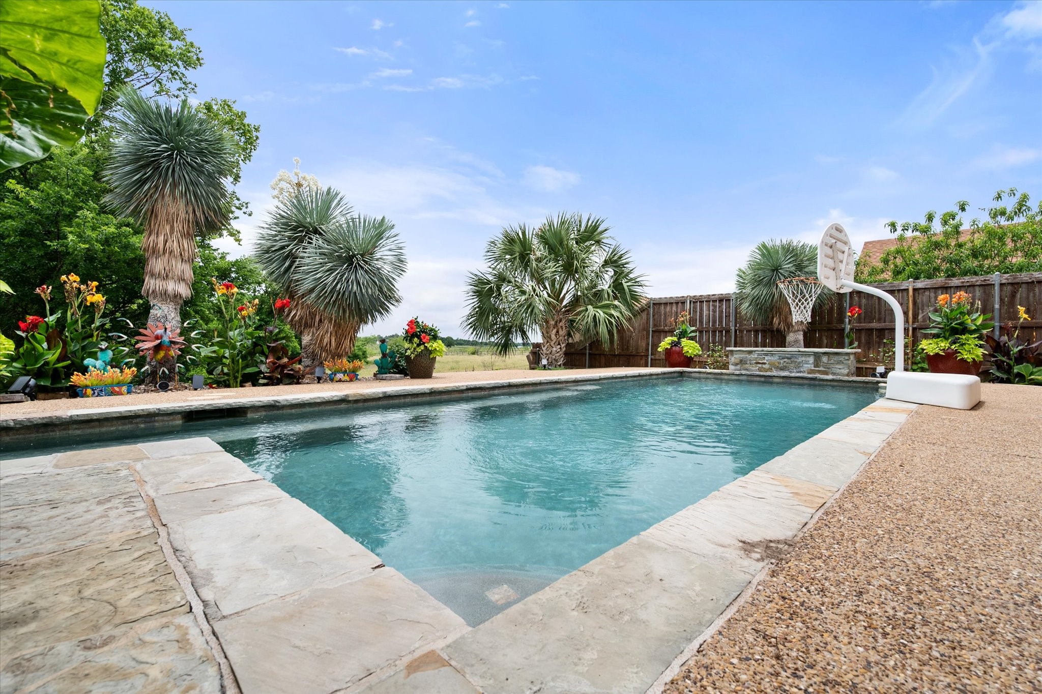 1103 Louise Lane Ennis TX 75119