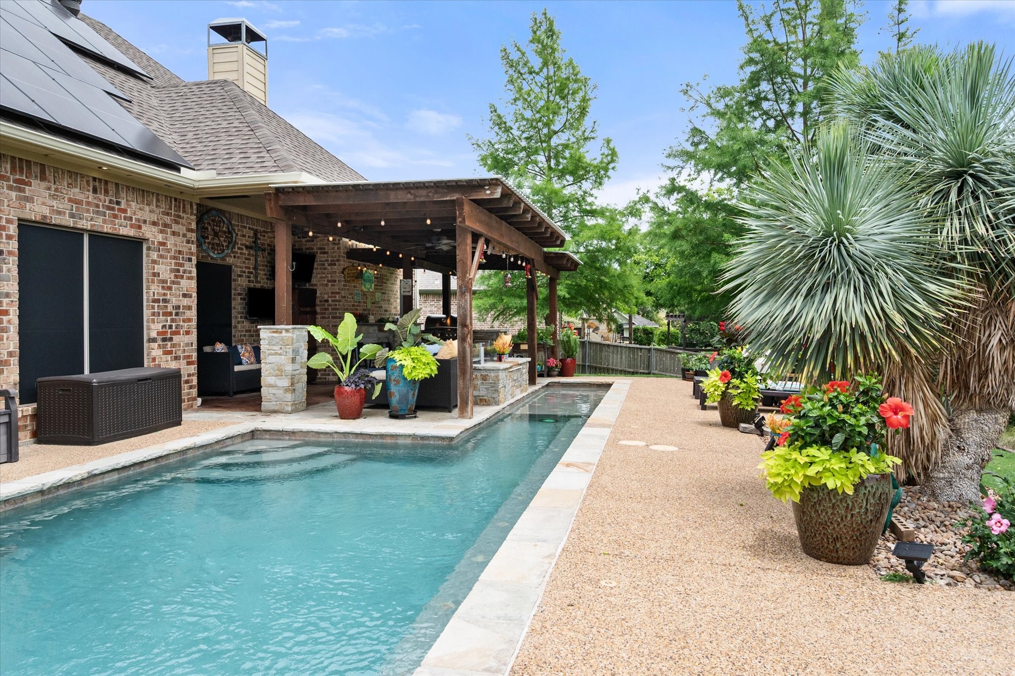1103 Louise Lane Ennis TX 75119
