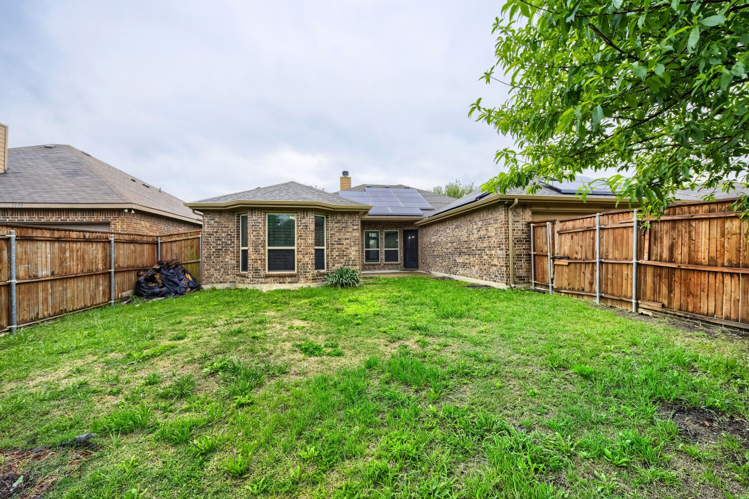 1513 Vermont Avenue Lancaster TX 75134