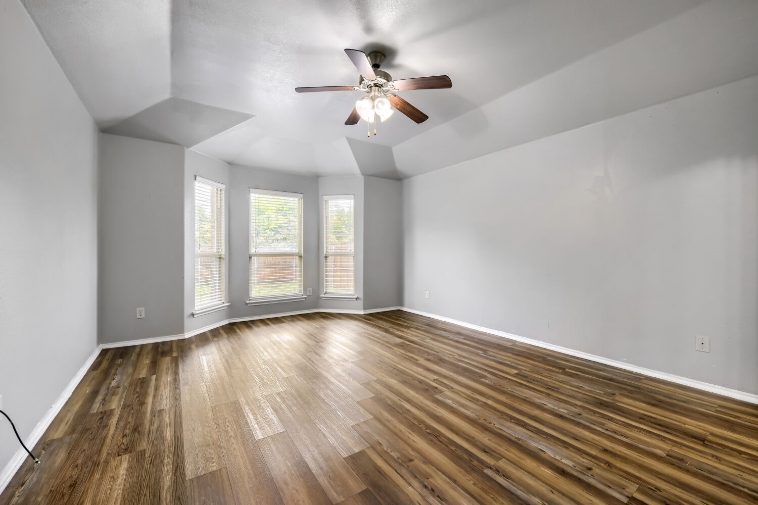 1513 Vermont Avenue Lancaster TX 75134