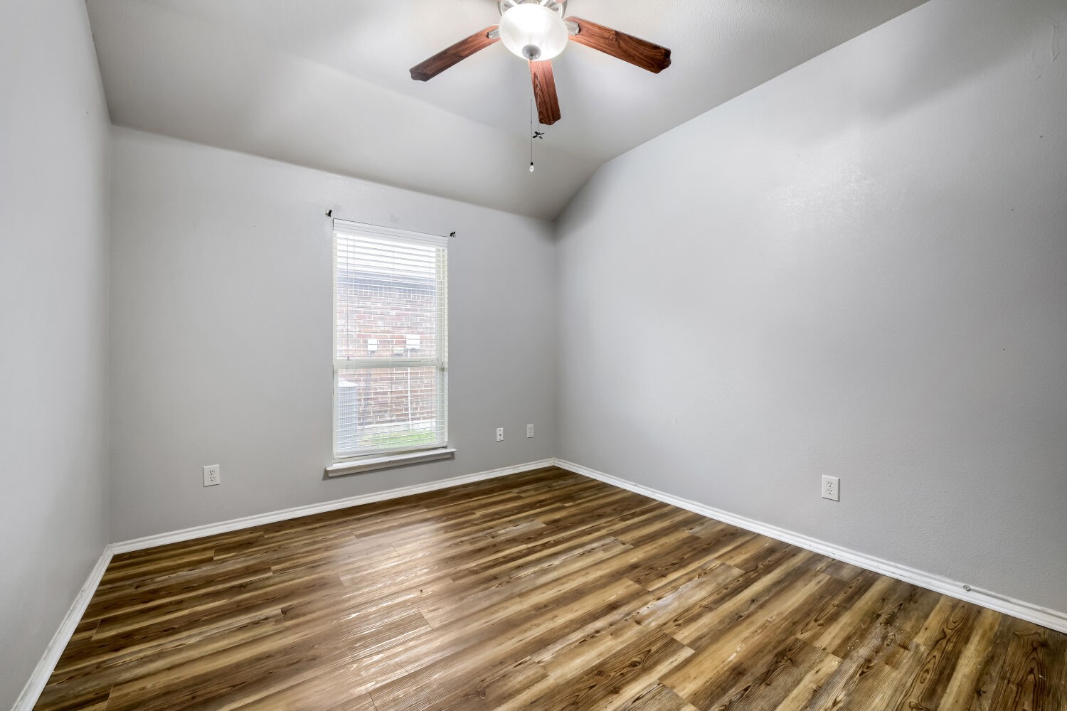 1513 Vermont Avenue Lancaster TX 75134