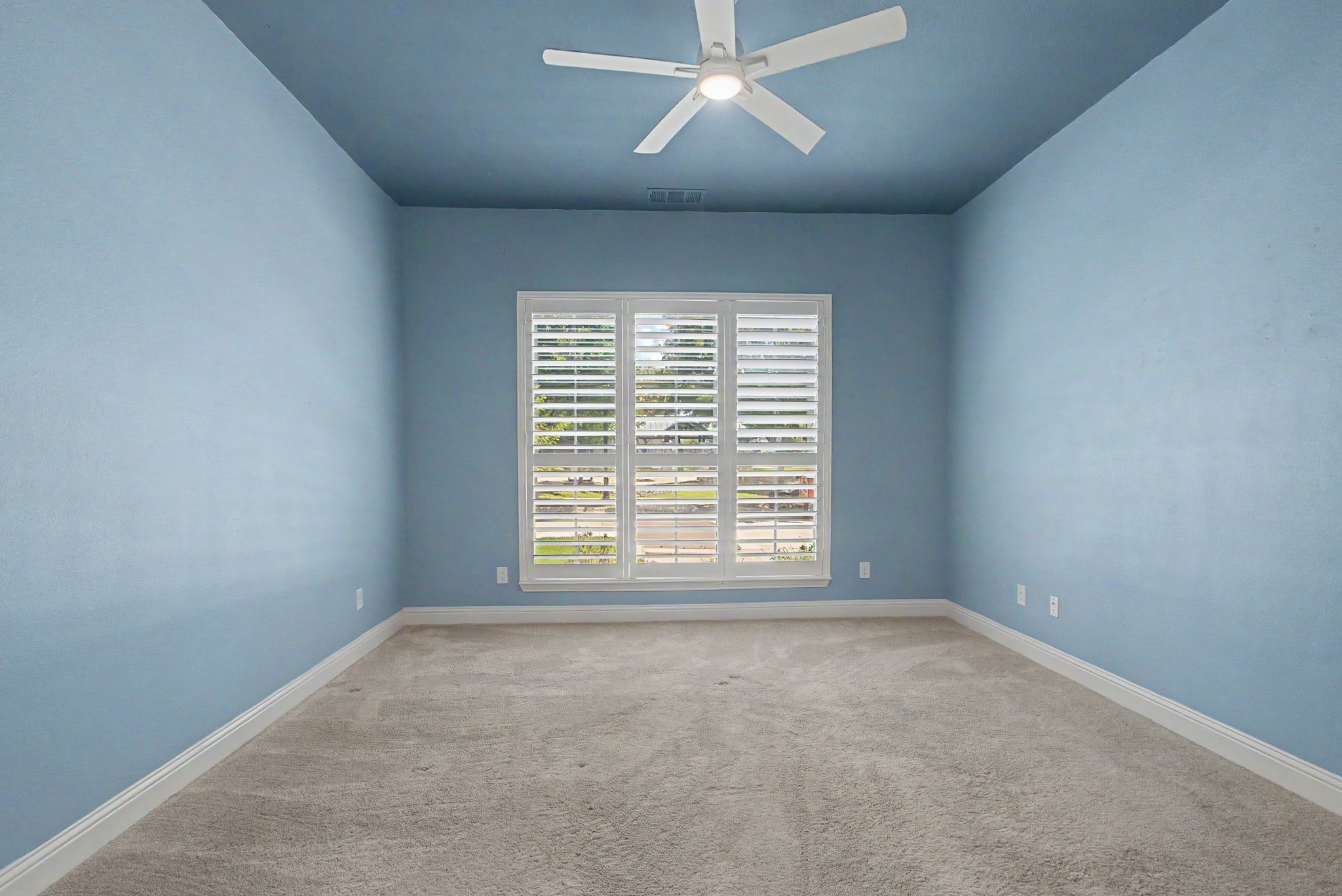 2208 N Royal Crecent Drive N Flower Mound TX 75028