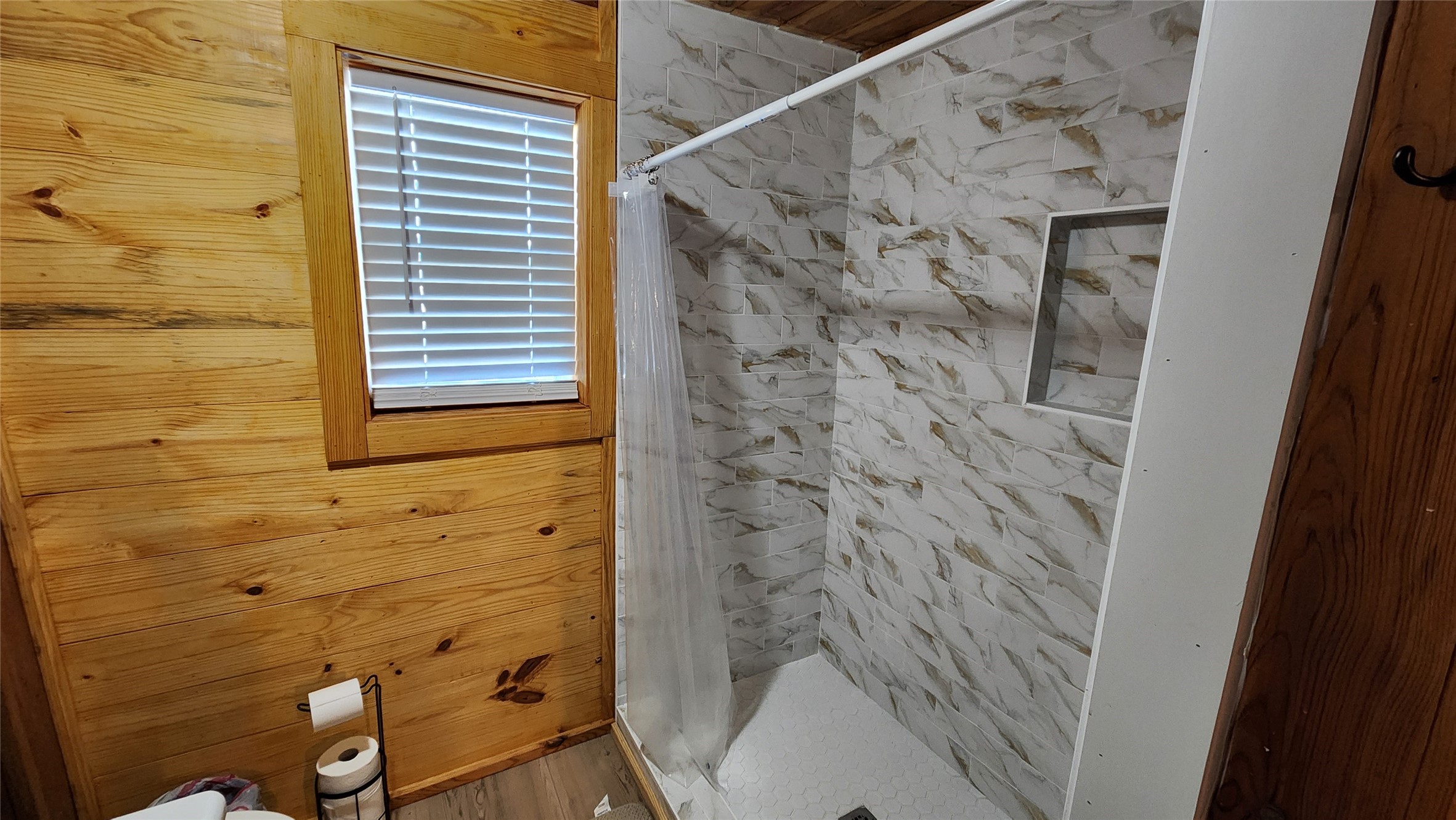 3307 Robinson Creek Drive Granbury TX 76048