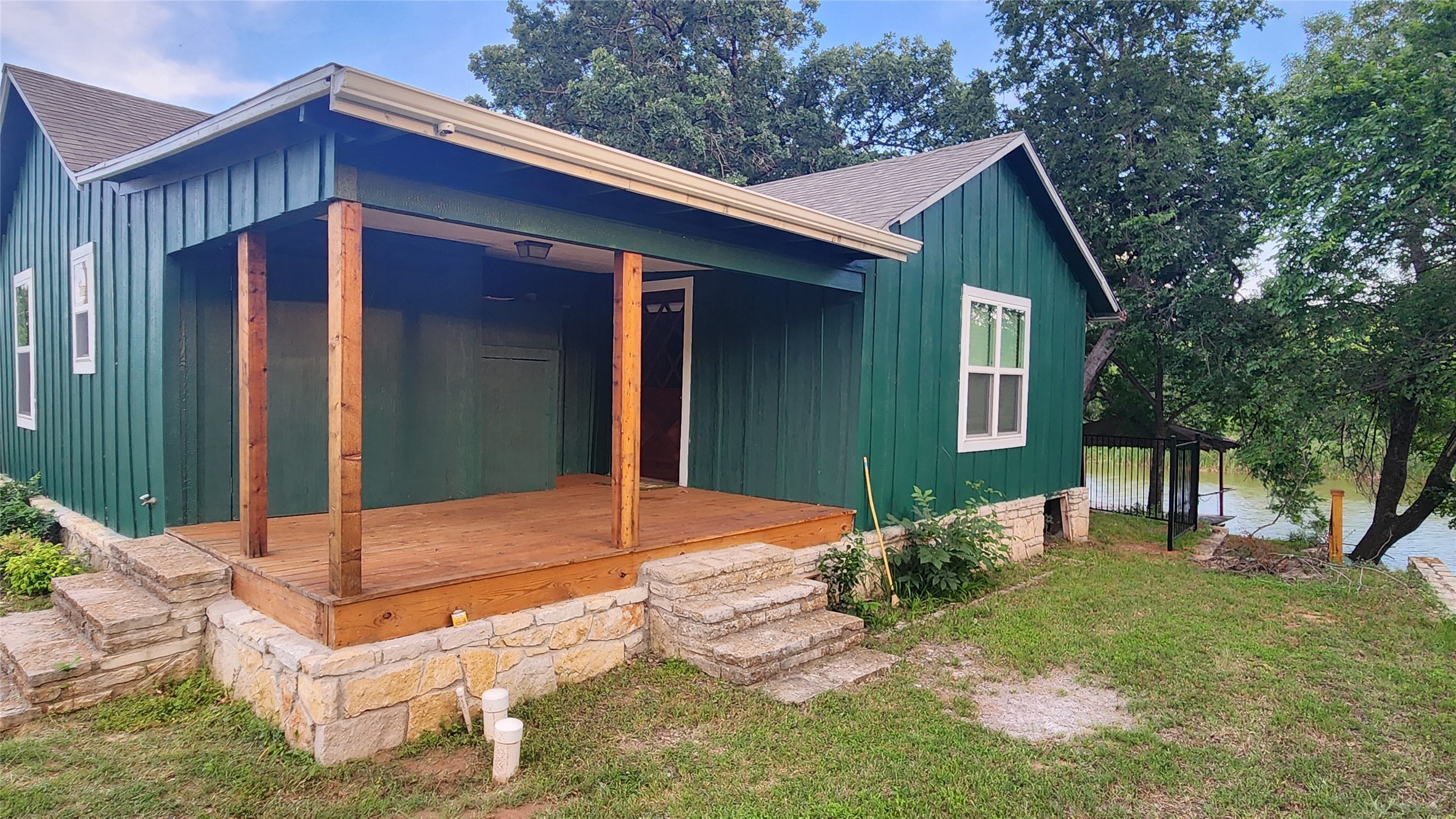 3307 Robinson Creek Drive Granbury TX 76048