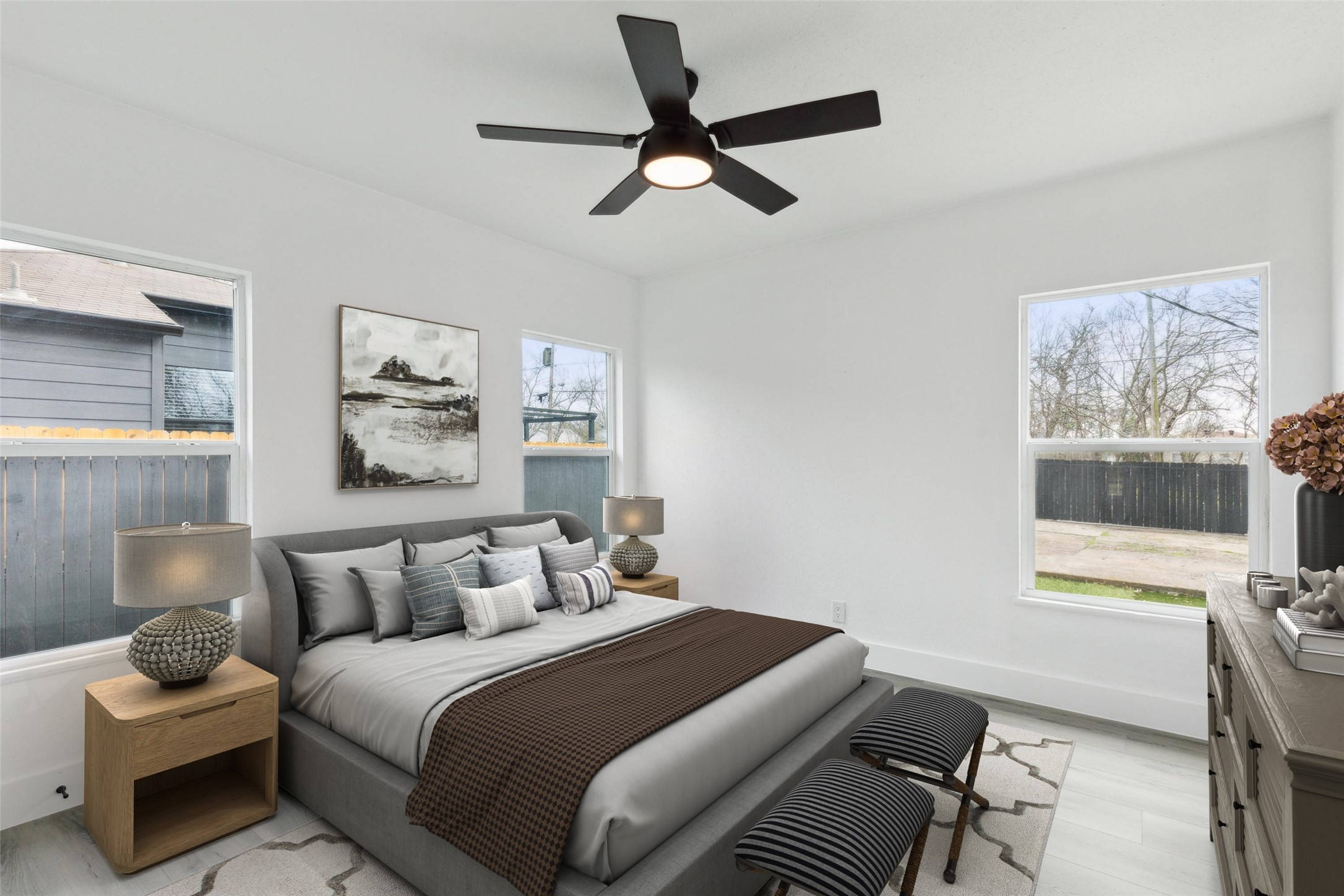 2120 Tisinger Avenue Dallas TX 75228
