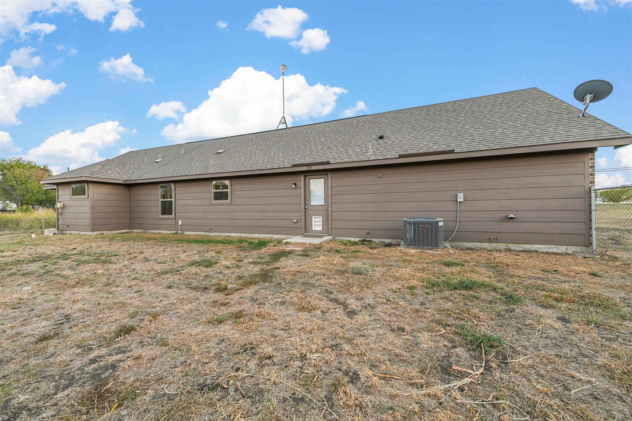 268 Hilltop Trail New Fairview TX 76078