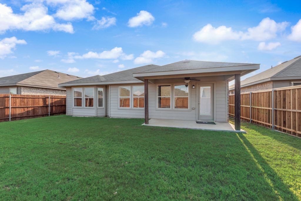 9221 Poynter Street Fort Worth TX 76123