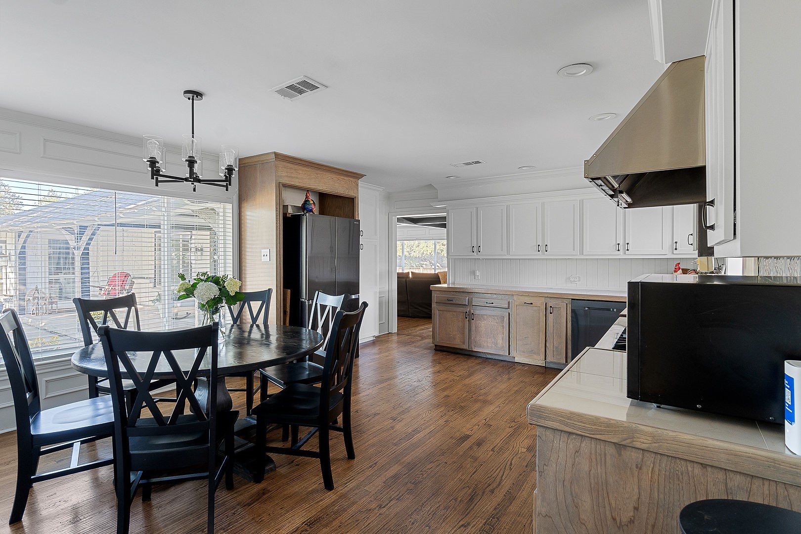 9207 Angora Street Dallas TX 75218