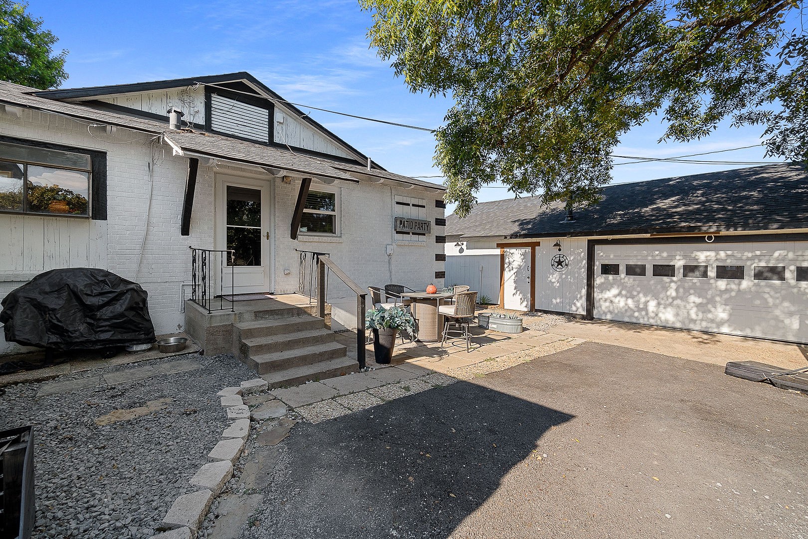 9207 Angora Street Dallas TX 75218