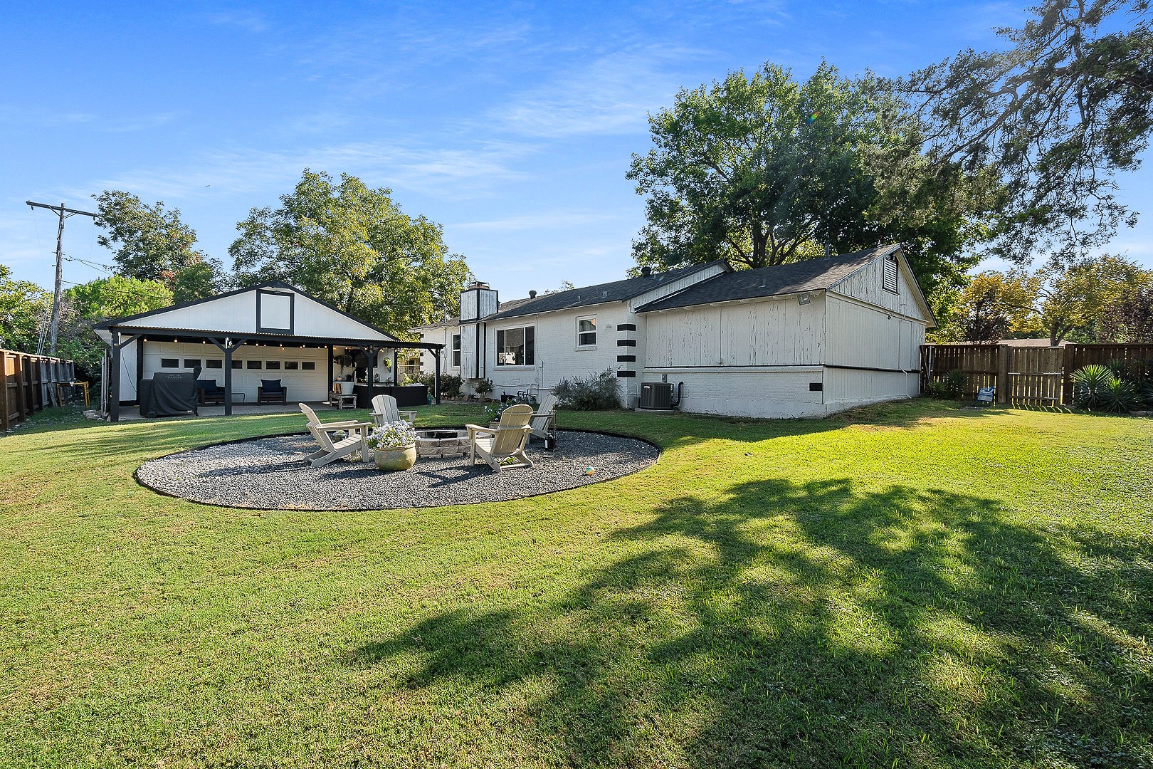 9207 Angora Street Dallas TX 75218