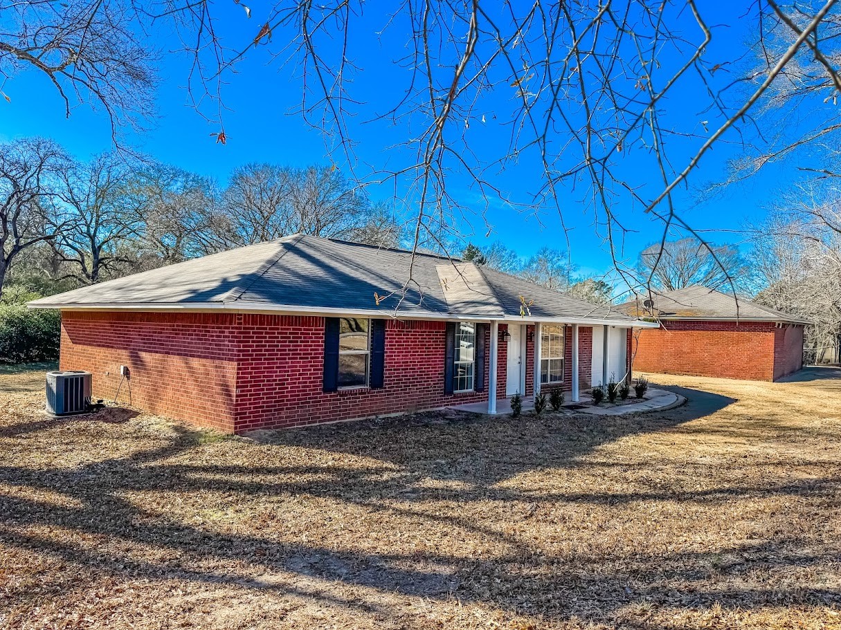 2010 Saltworks Road Palestine TX 75803
