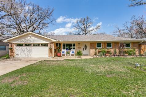 528 Hillview Drive Hurst TX 76054