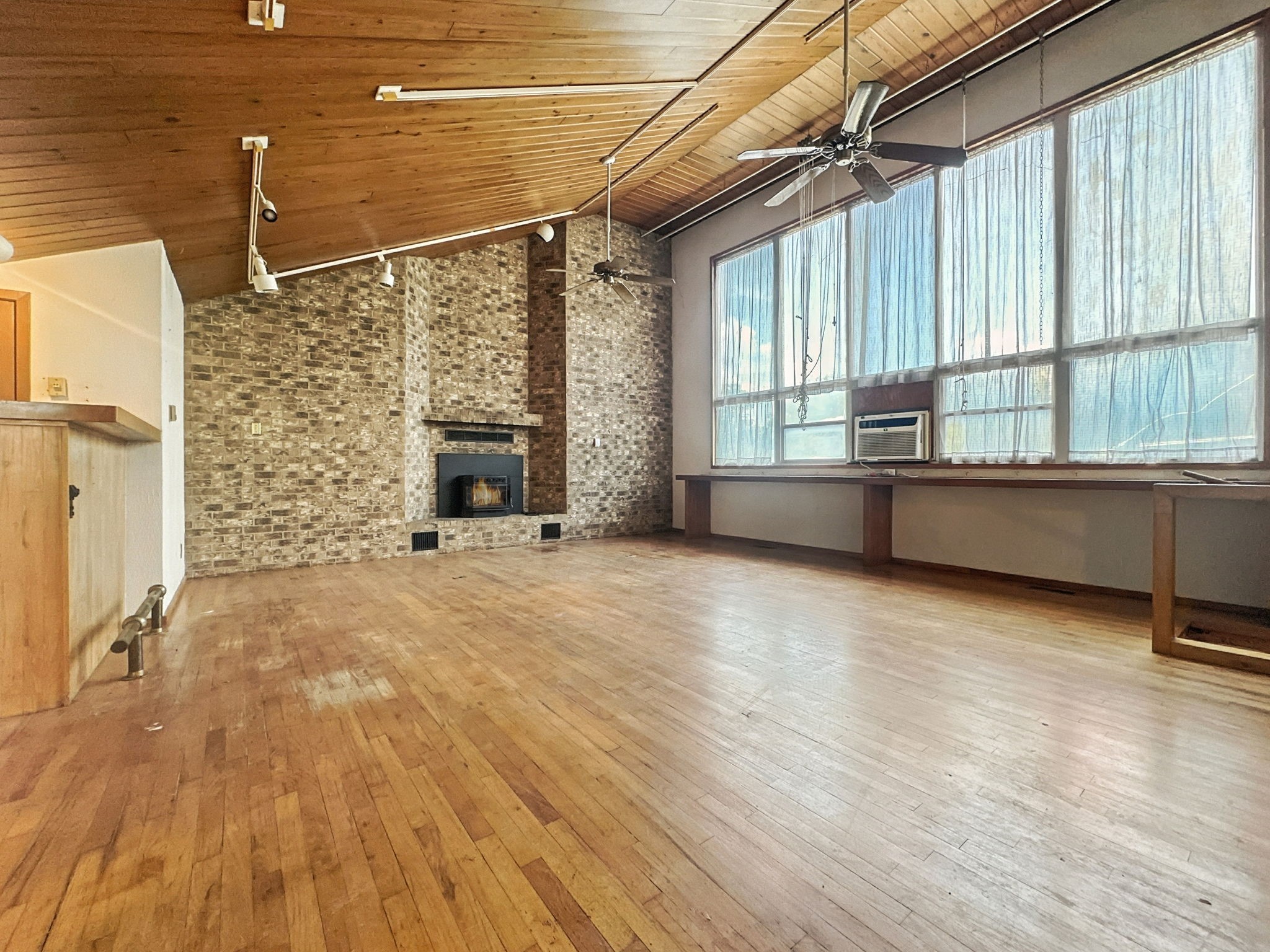 601 E Henry Street Hamilton TX 76531