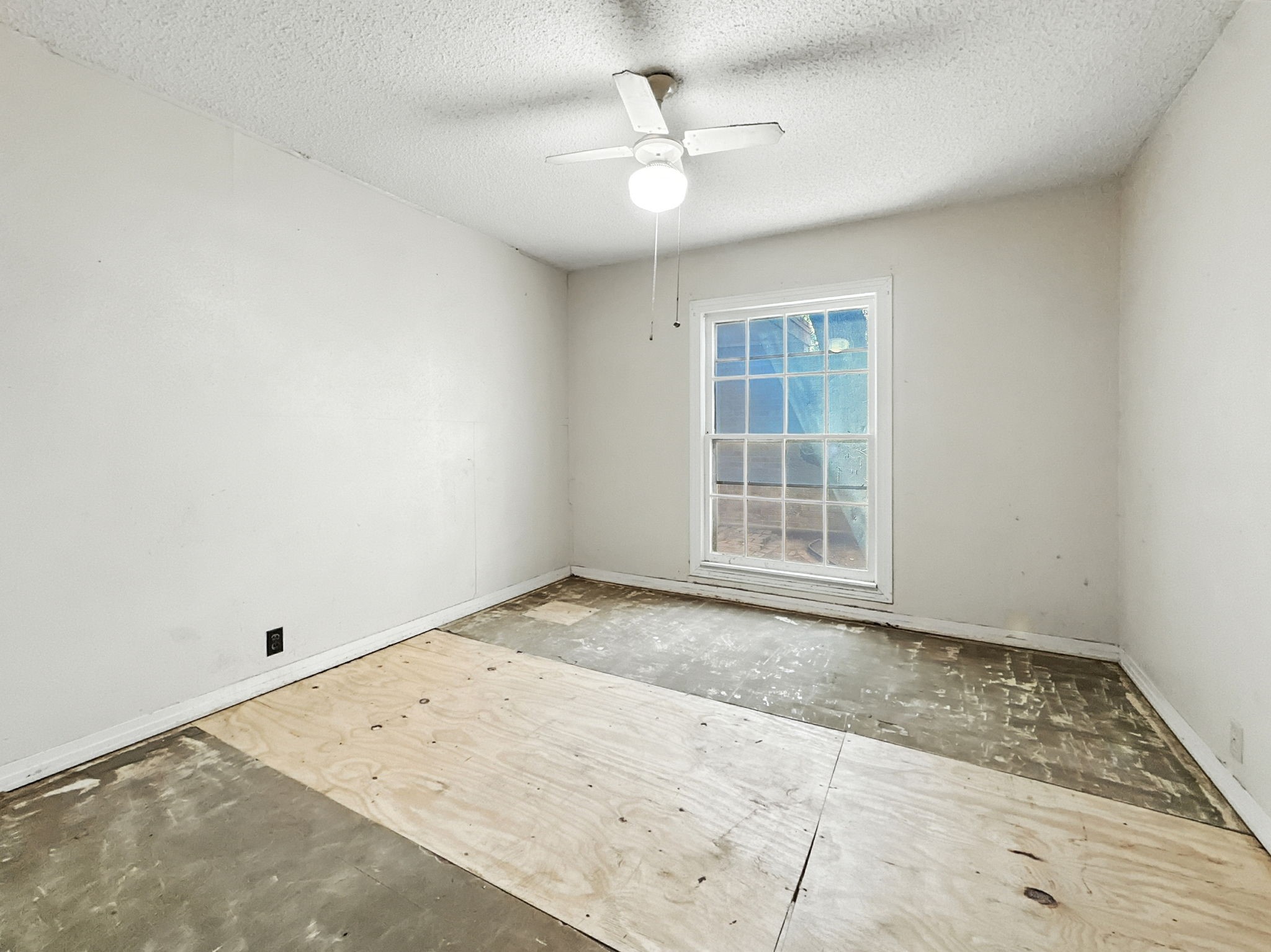 601 E Henry Street Hamilton TX 76531