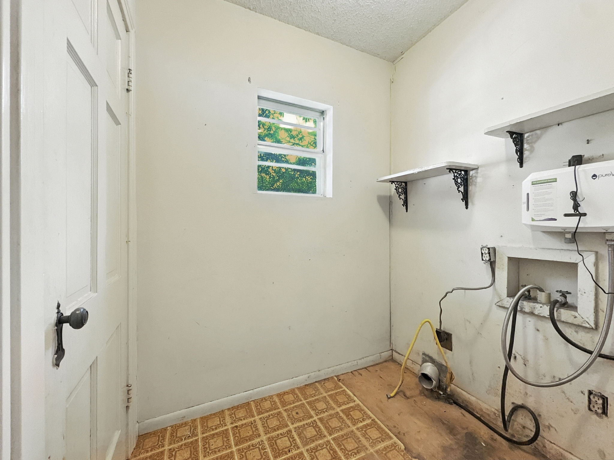 601 E Henry Street Hamilton TX 76531
