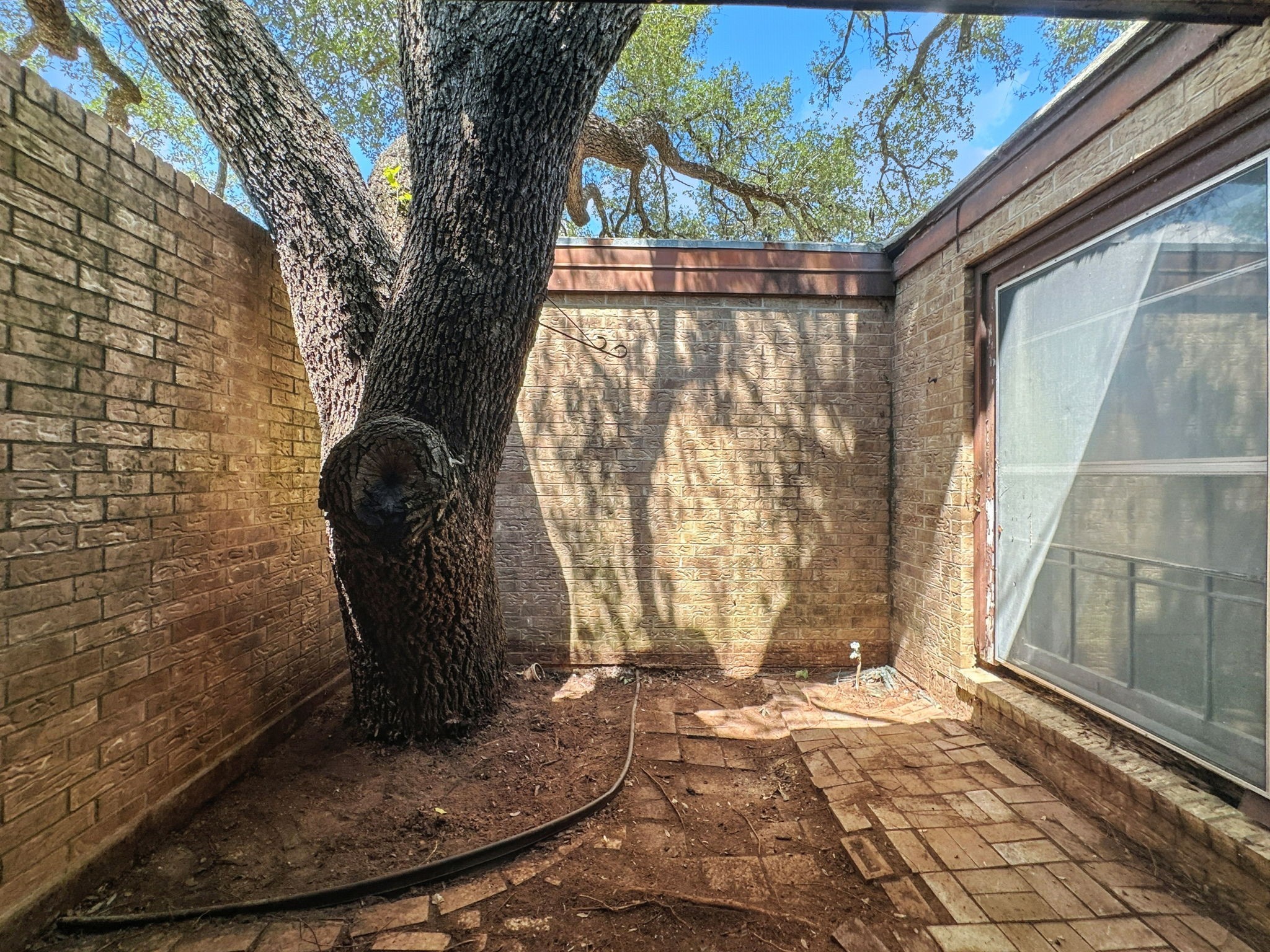 601 E Henry Street Hamilton TX 76531