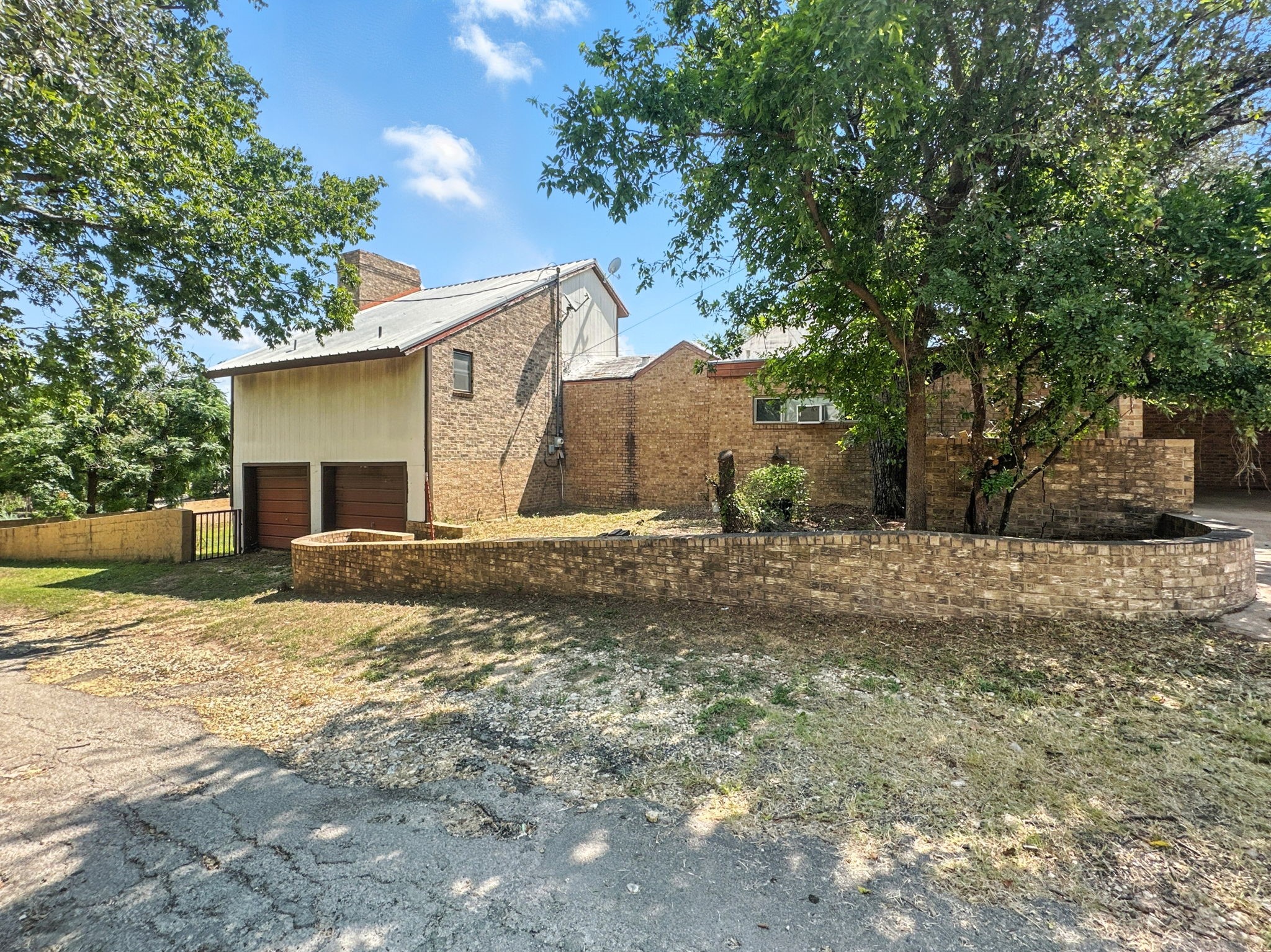 601 E Henry Street Hamilton TX 76531