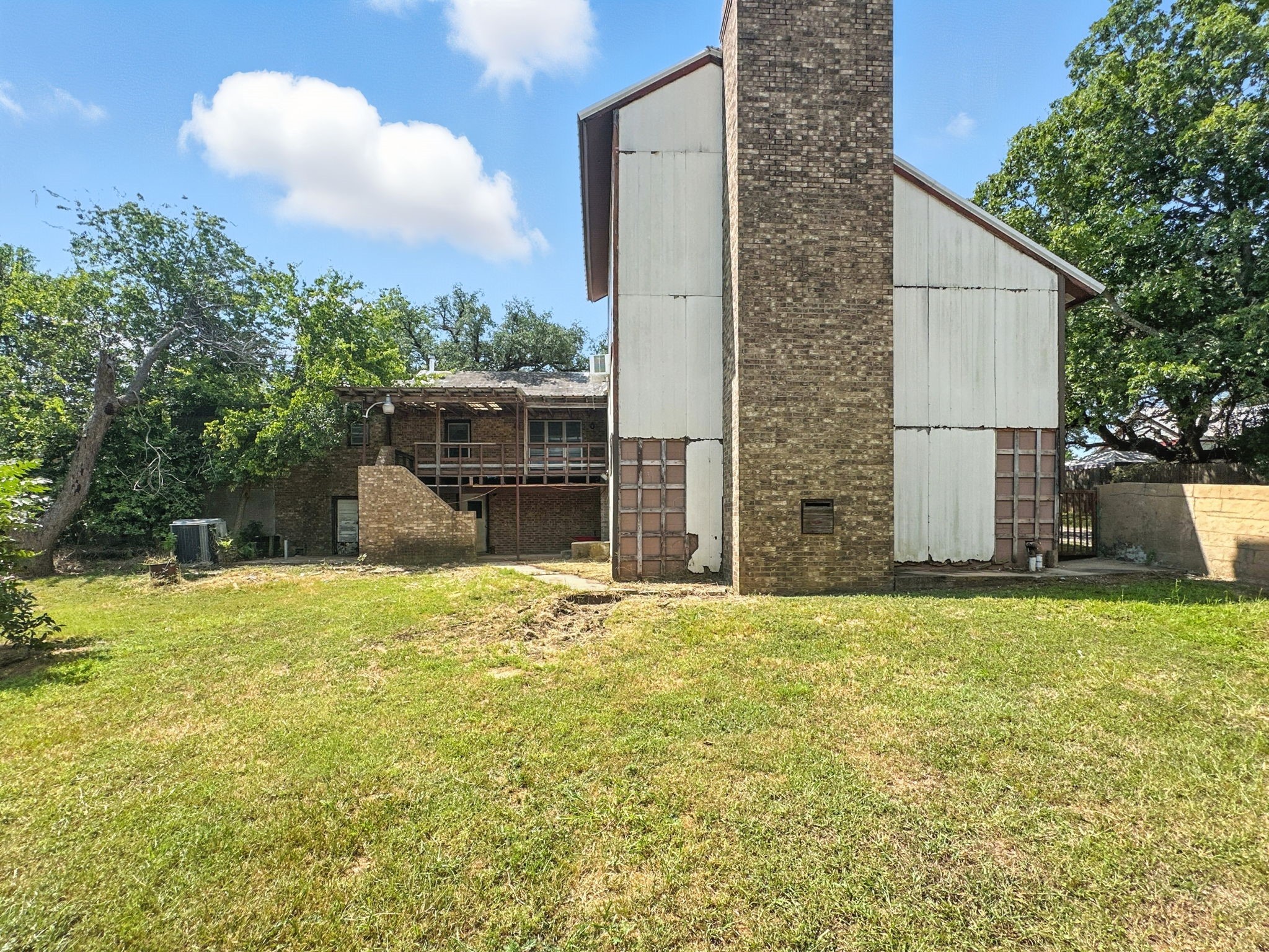 601 E Henry Street Hamilton TX 76531