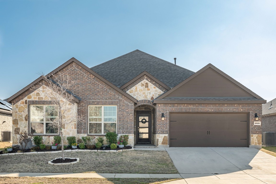 2820 Permian Road Aubrey TX 76227