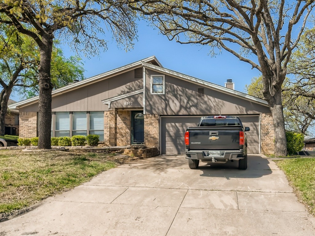 8319 Elm Court North Richland Hills TX 76182