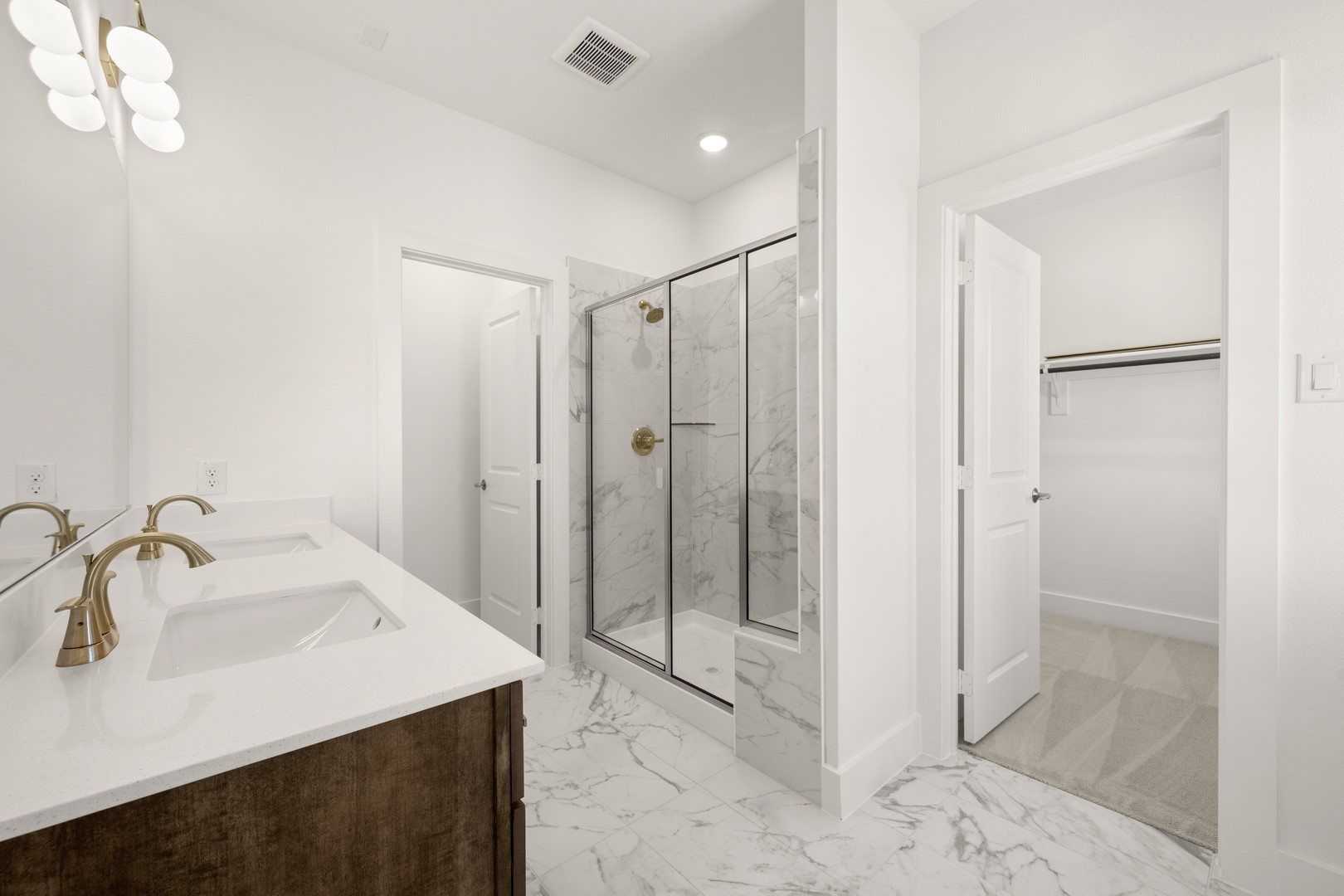 1421 Laurel Argyle TX 76226