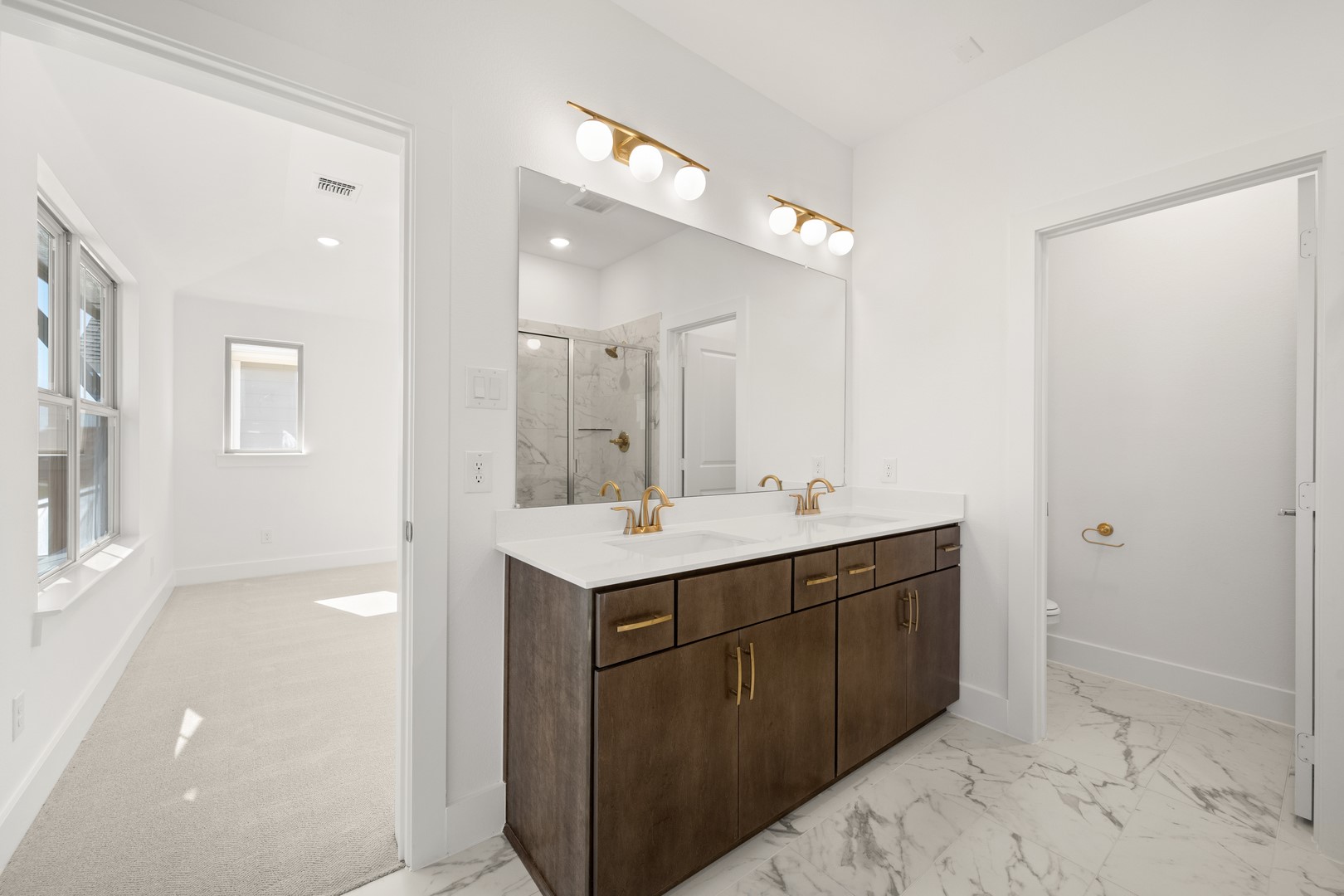 1421 Laurel Argyle TX 76226