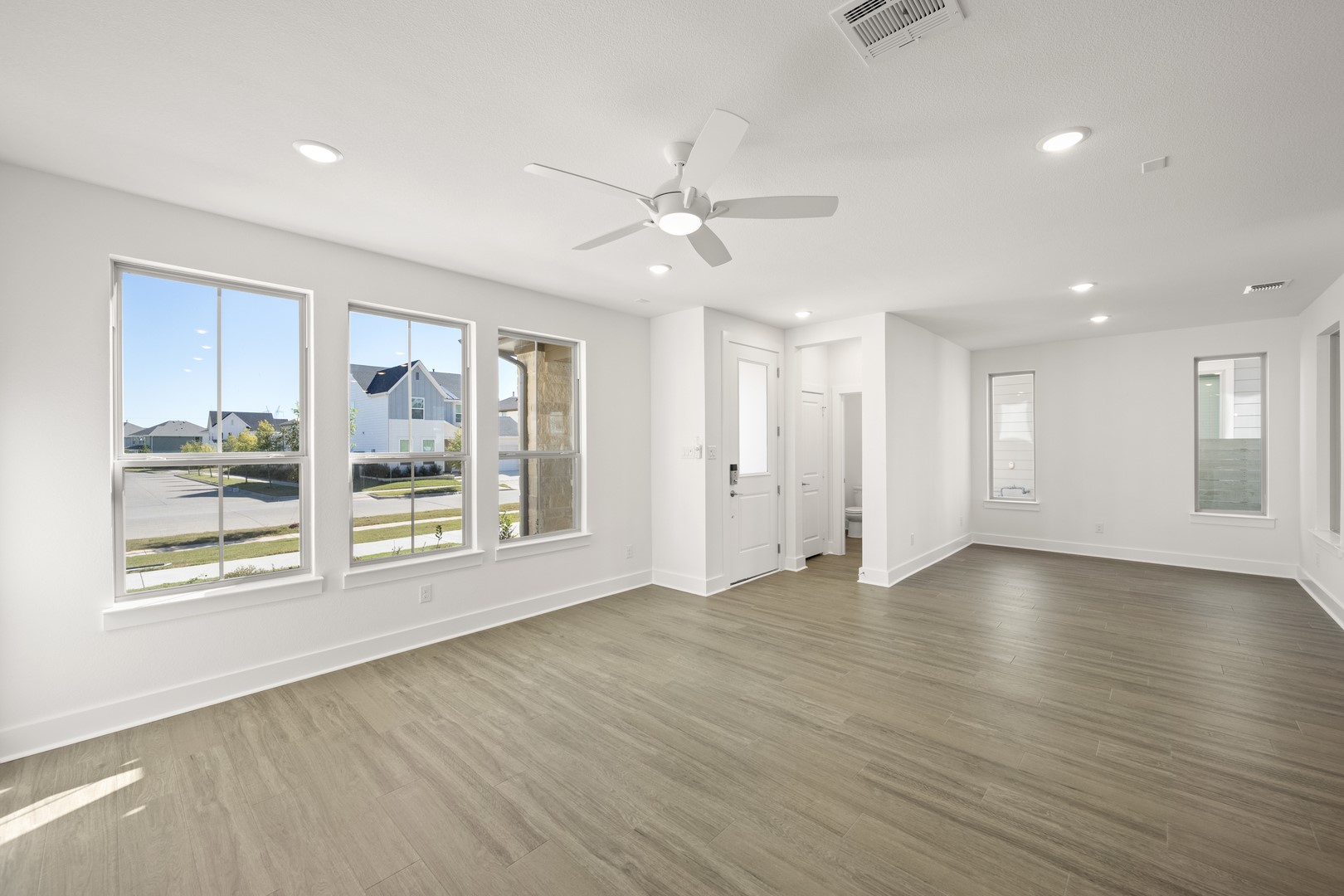 1421 Laurel Argyle TX 76226
