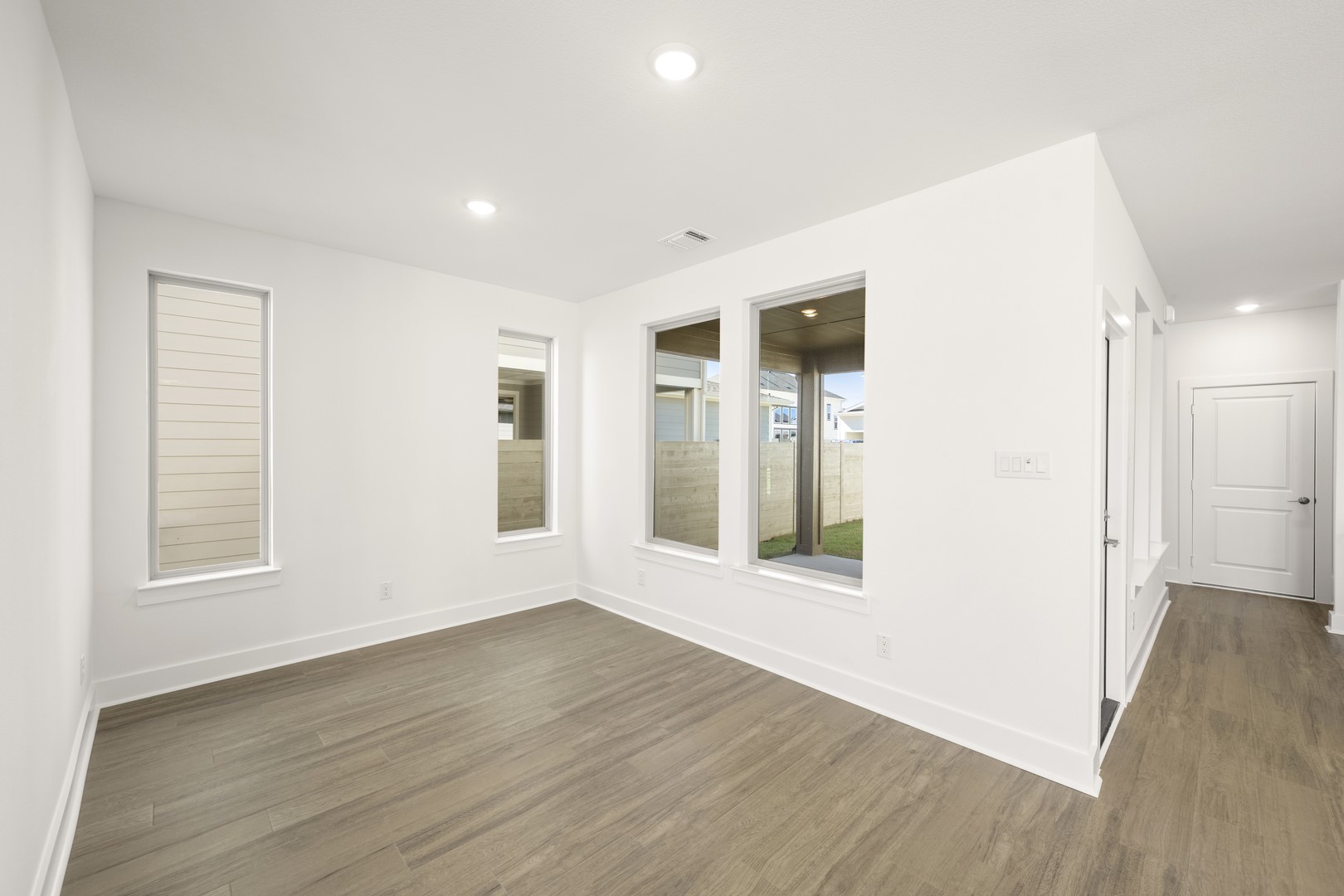 1421 Laurel Argyle TX 76226