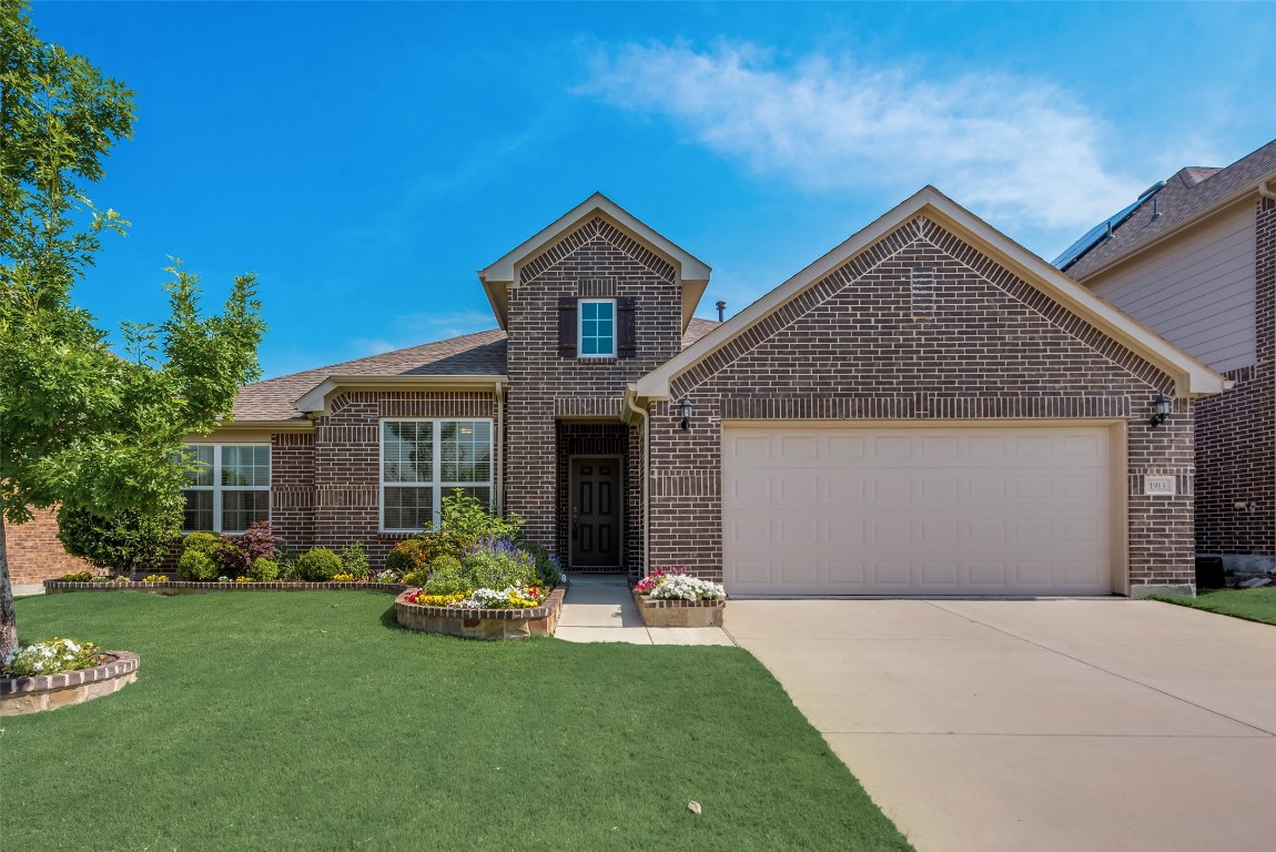 1913 Chiford Lane Fort Worth TX 76131
