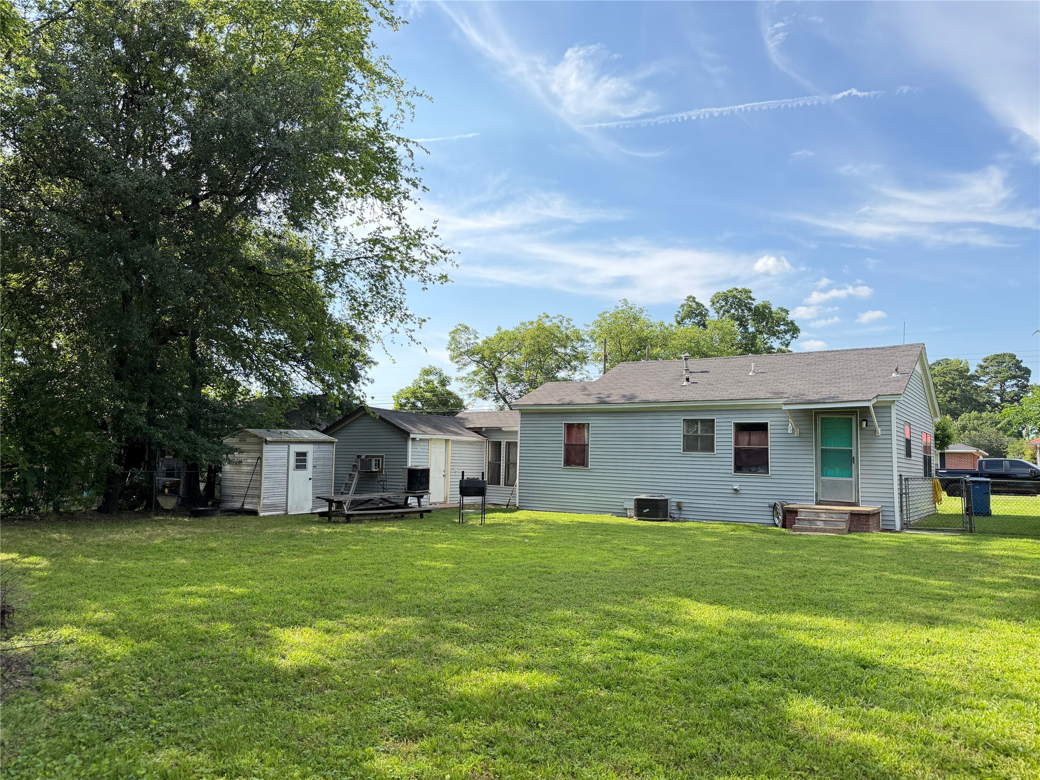 110 Yorke Street Mt Pleasant TX 75455