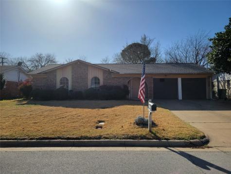 2410 Monterrey Street Arlington TX 76015