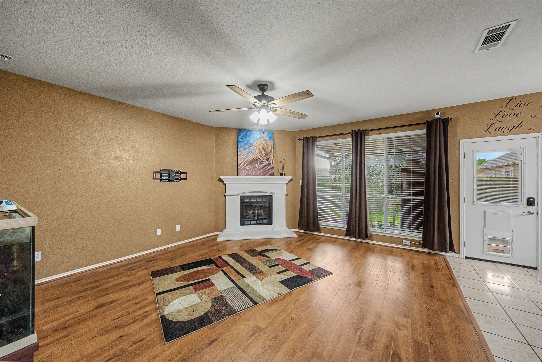 6113 Farrah Drive Fort Worth TX 76131