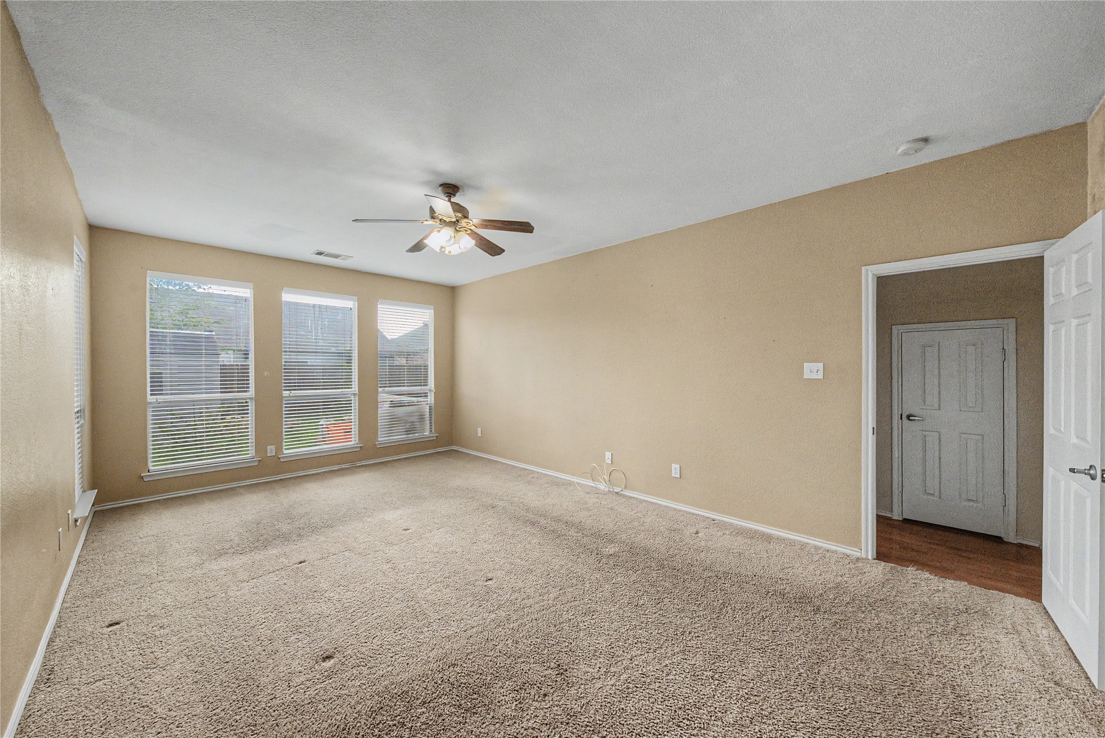 6113 Farrah Drive Fort Worth TX 76131