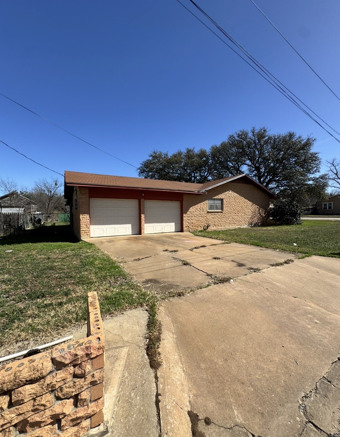304 W 8th Street Brady TX 76825