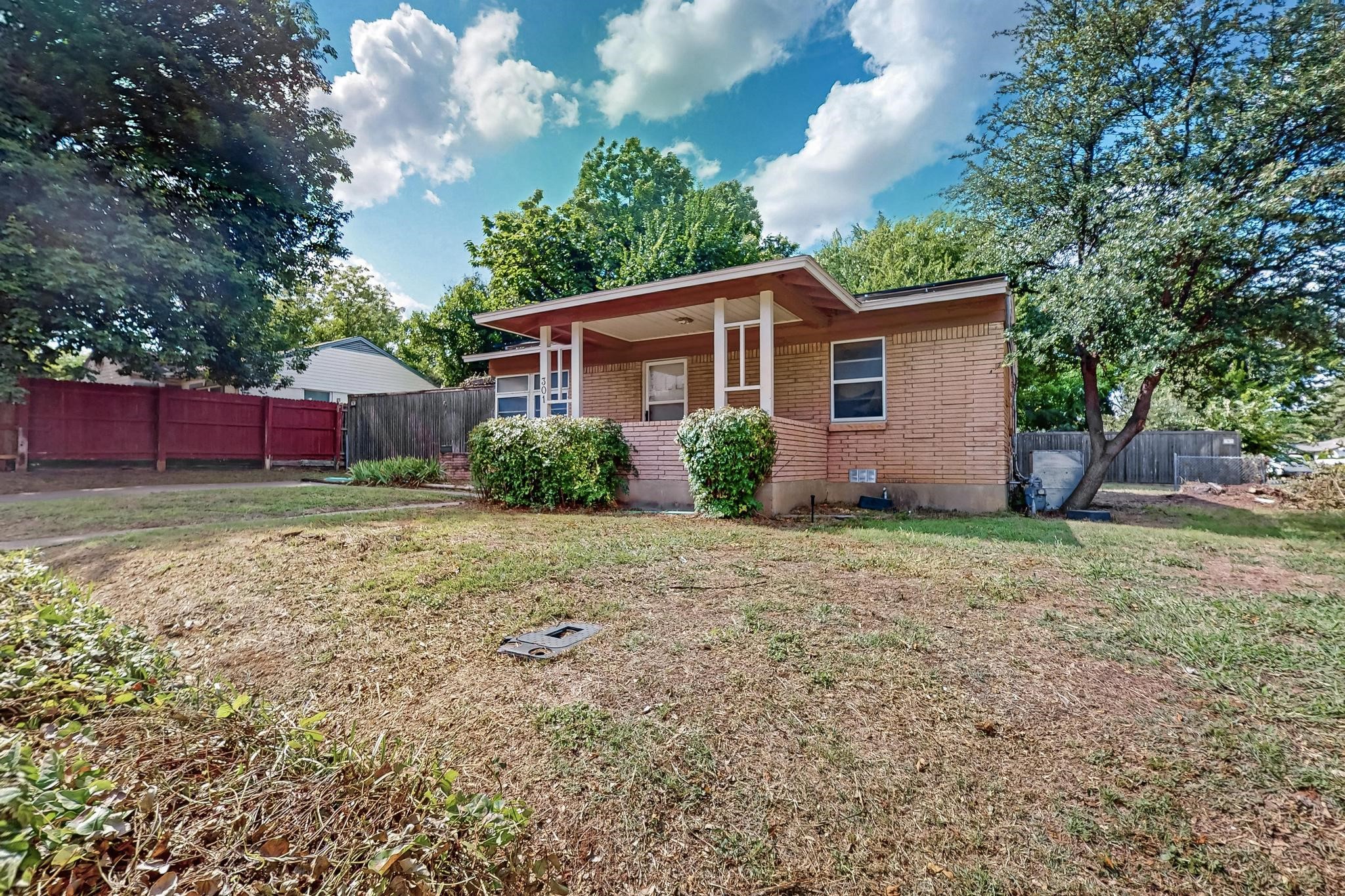 301 W Vilbig Street Irving TX 75060