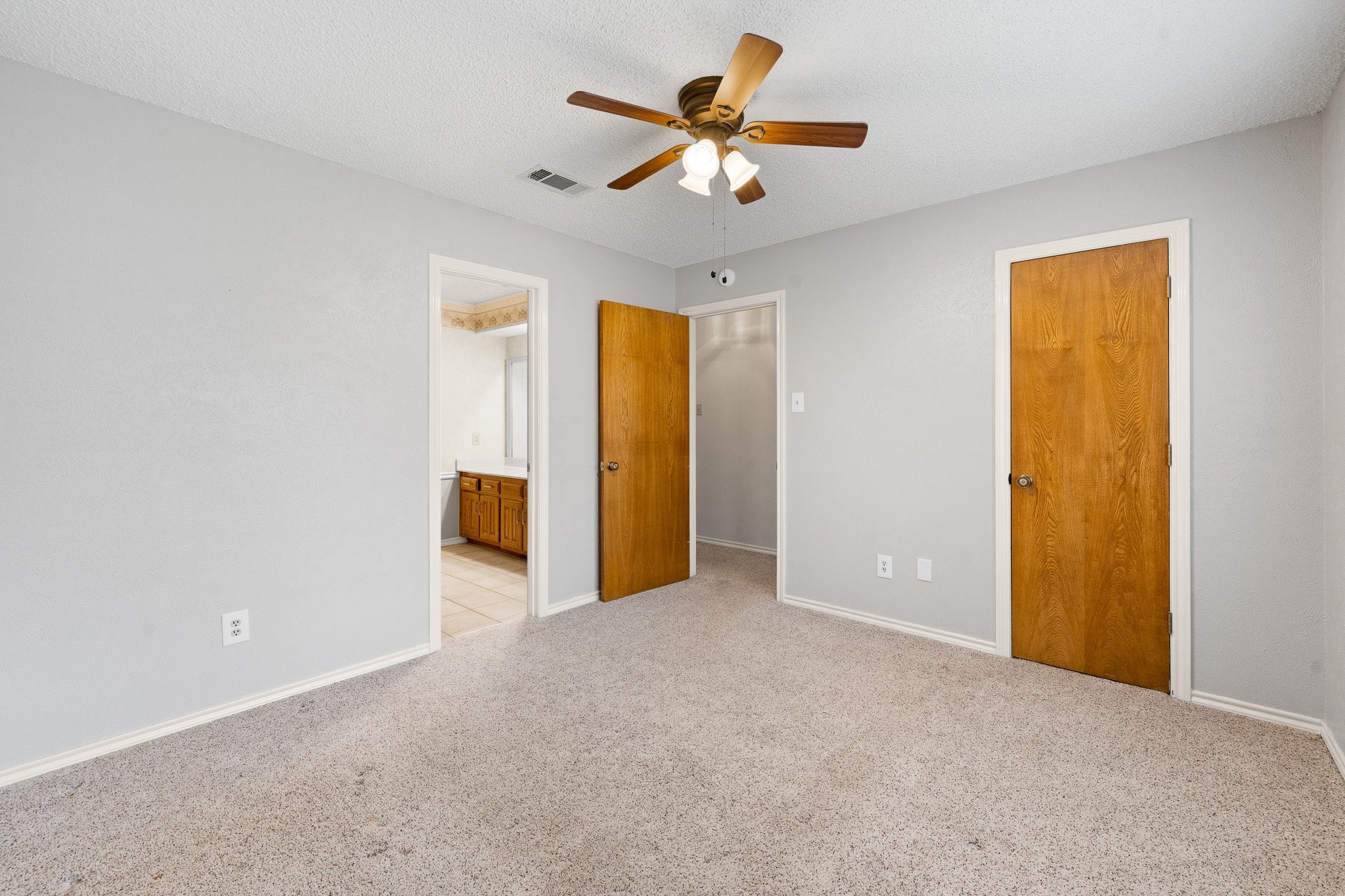 5407 Overridge Drive Arlington TX 76017