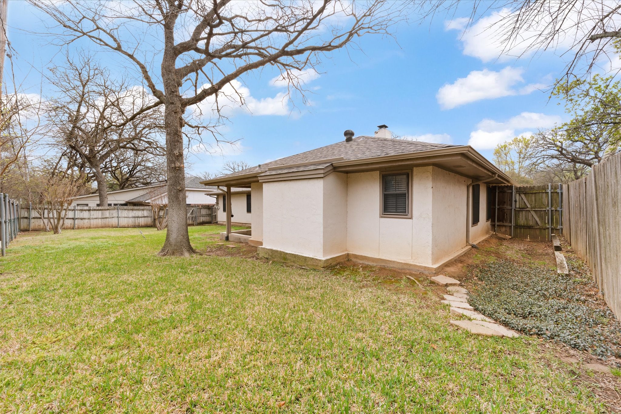 5407 Overridge Drive Arlington TX 76017