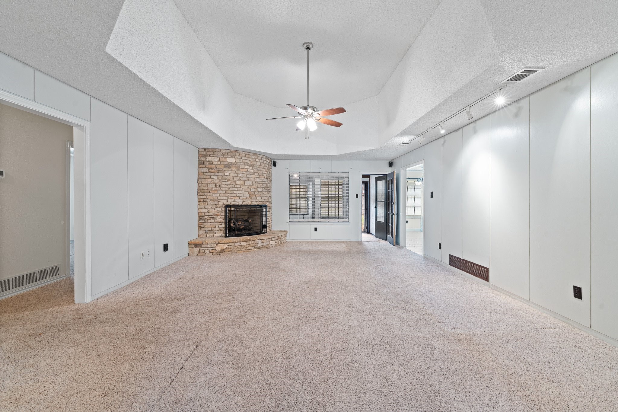 5407 Overridge Drive Arlington TX 76017
