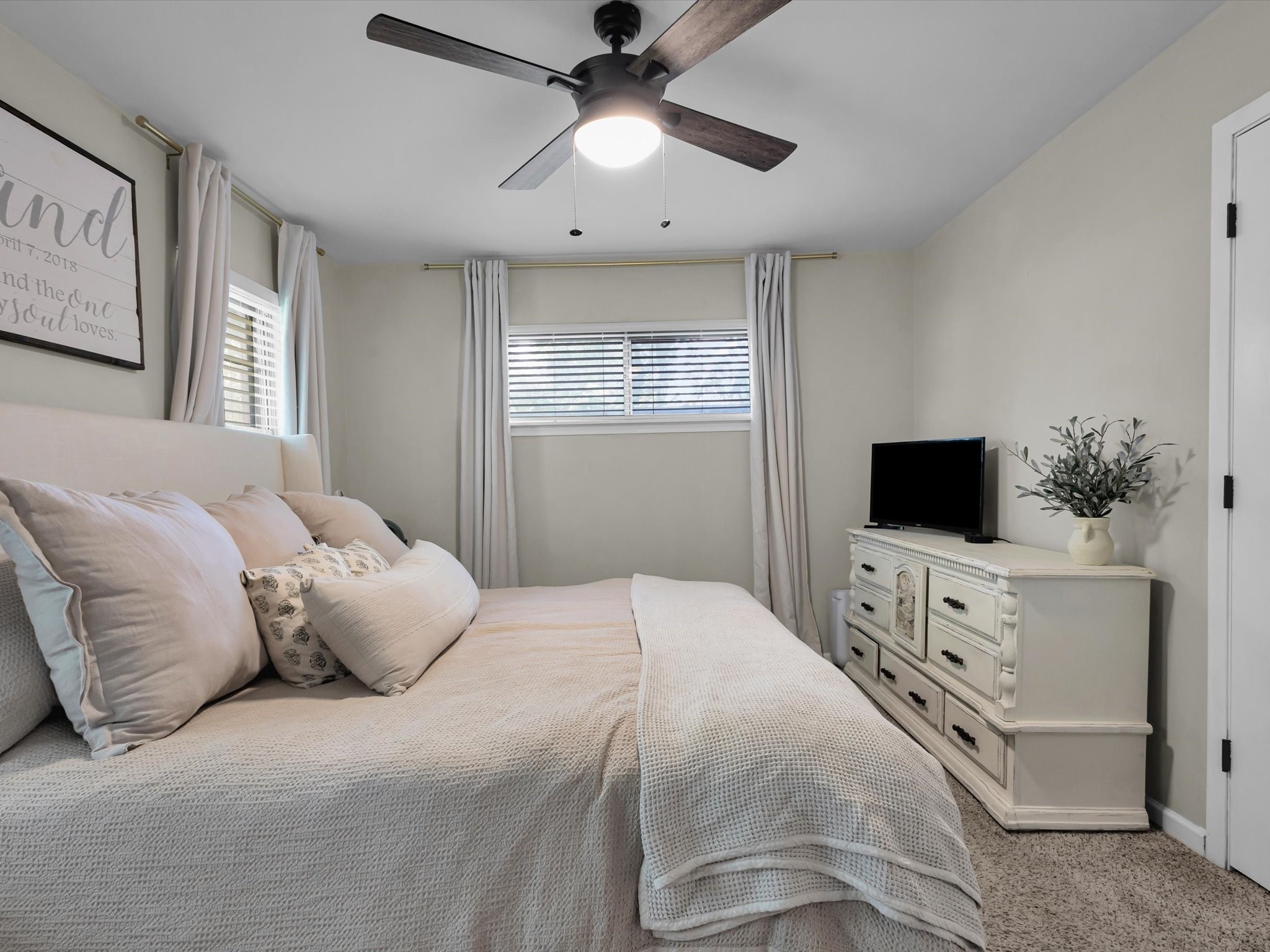 2347 Greenland Drive Dallas TX 75228