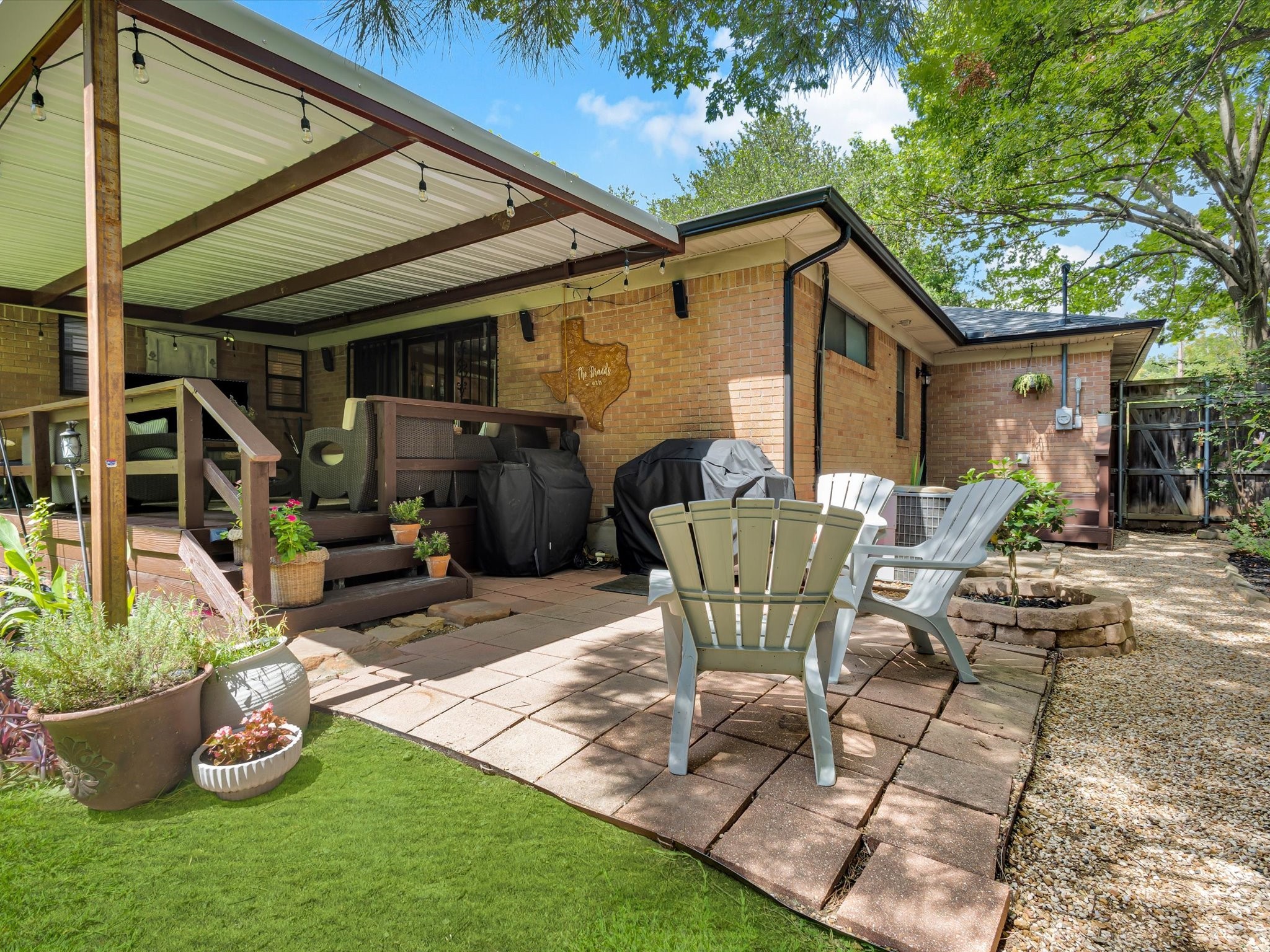 2347 Greenland Drive Dallas TX 75228