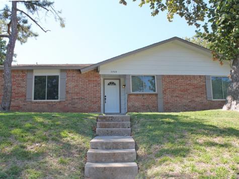 5709 Townshire Road Garland TX 75044