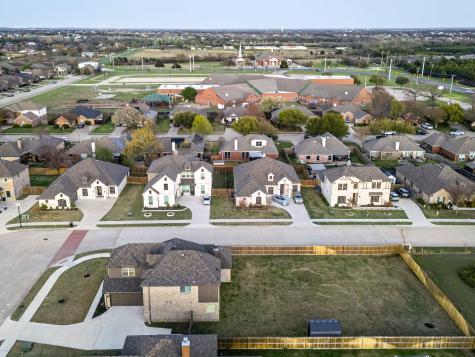 545 Clifton Court Midlothian TX 76065