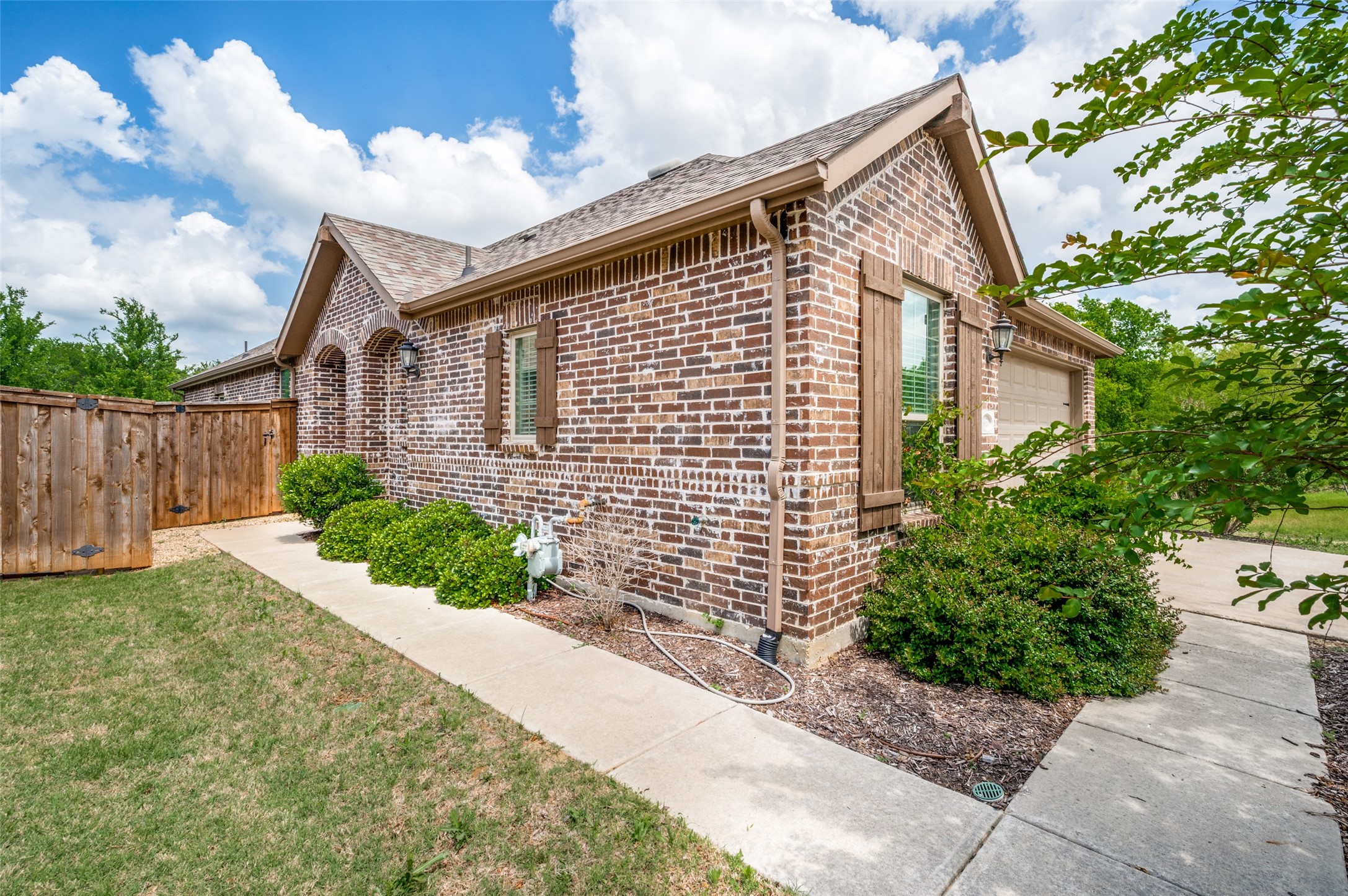 1413 Shire Drive Aubrey TX 76227