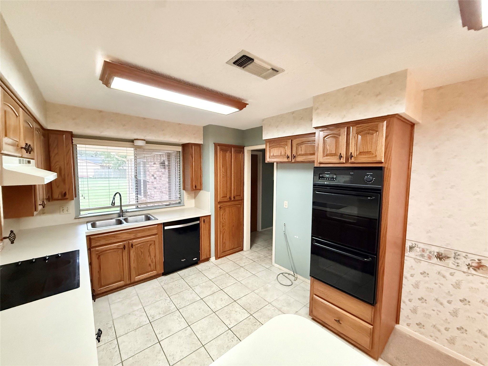 7548 Circle Drive North Richland Hills TX 76180